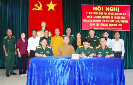 Ký kết chương trình phối hợp hoạt động giữa LLVT với Ban Trị sự GHPG Việt Nam