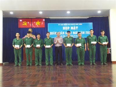 Huyện Hóc Môn họp mặt 200 quân nhân xuất ngũ