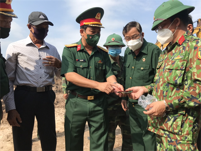 Bộ Tư lệnh Thành phố Hồ Chí Minh và Bộ CHQS tỉnh Đồng Nai động viên lực lượng tìm kiếm hài cốt liệt sĩ