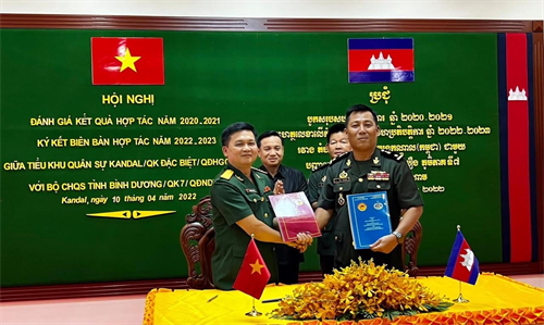 Bộ Chỉ huy Quân sự tỉnh Bình Dương và Tiểu khu Quân sự tỉnh Kandal, Campuchia ký kết biên bản hợp tác