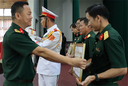 Bộ CHQS tỉnh Đồng Nai hội nghị quân chính 6 tháng đầu năm 2023