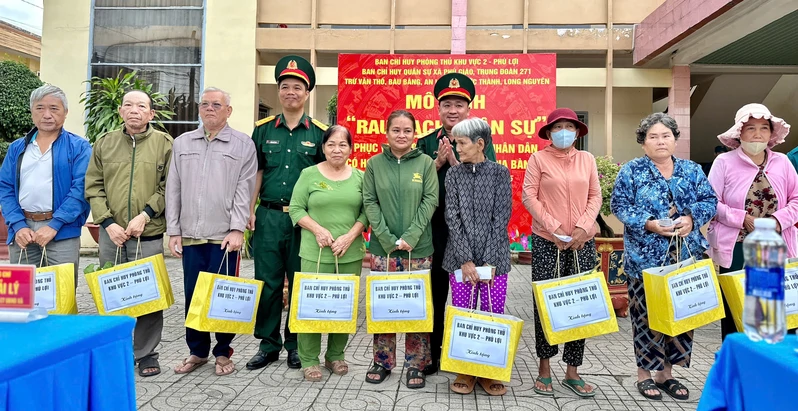 Ban chỉ huy Phòng thủ khu vực 2 – Phú Lợi tổ chức mô hình “Rau sạch quân sự” lần thứ 4
