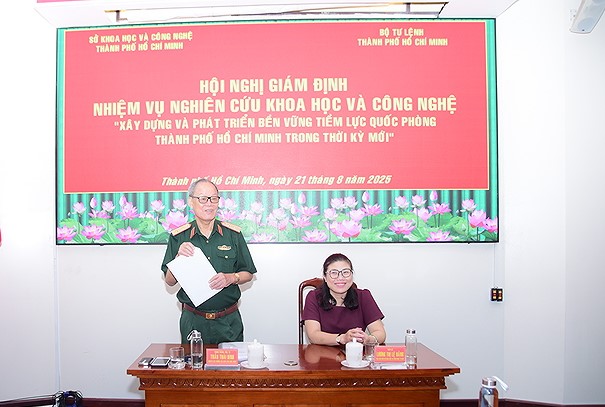 Xây dựng và phát triển bền vững tiềm lực quốc phòng Thành phố Hồ Chí Minh trong thời kỳ mới