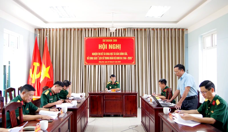 Hội đồng Khoa học Sư đoàn 309 nghiệm thu đề tài sách lịch sử Trung đoàn Bộ binh 96