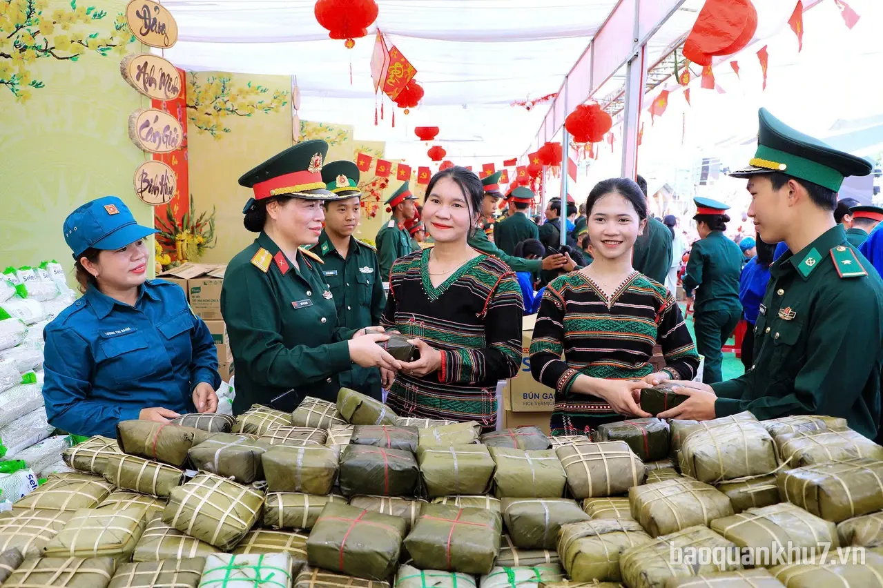 LLVT tỉnh Lâm Đồng: Tiên phong trên mặt trận tư tưởng ở cơ sở 