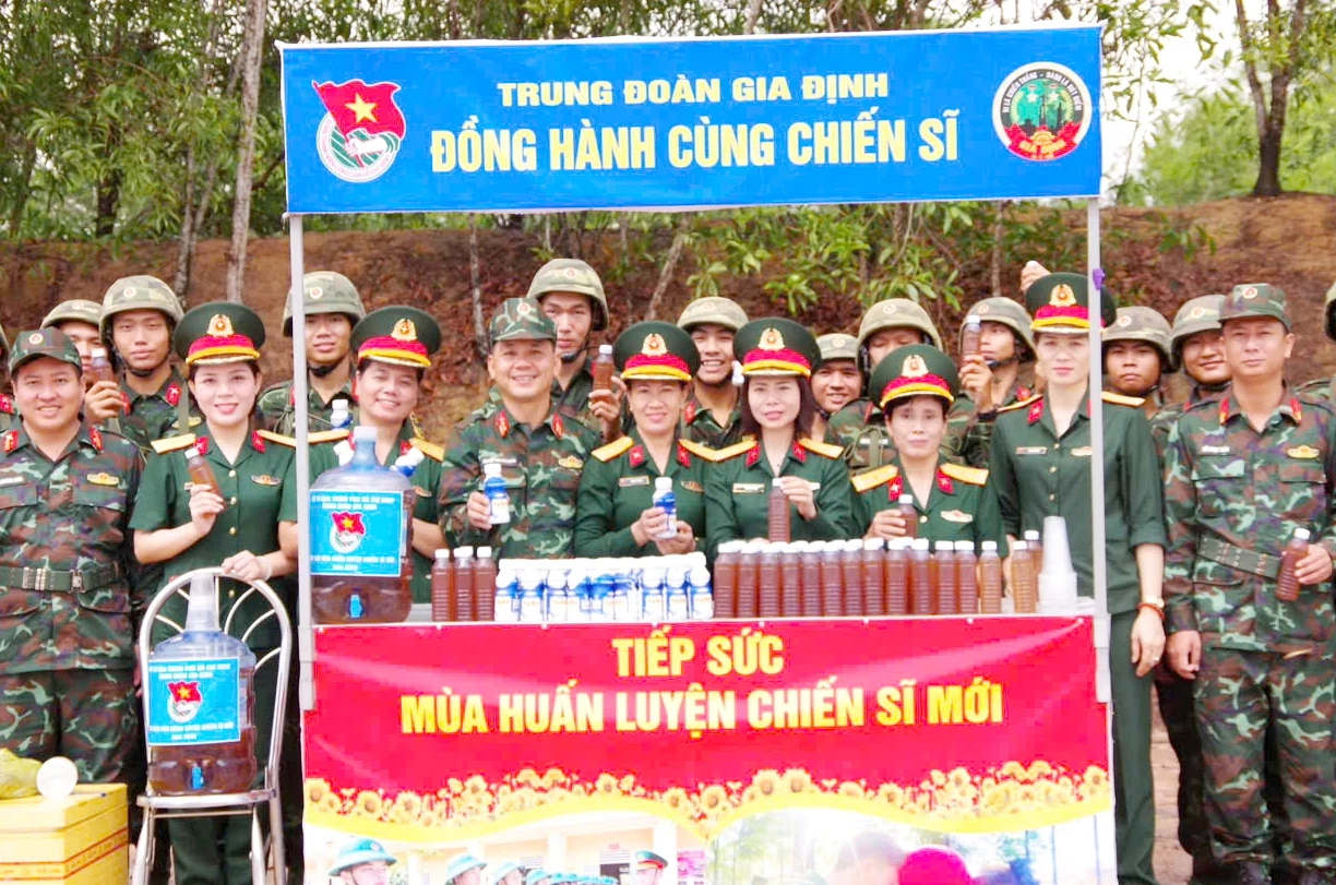 Phụ nữ Trung đoàn Gia Định khẳng định bản lĩnh, trí tuệ và khát vọng cống hiến
