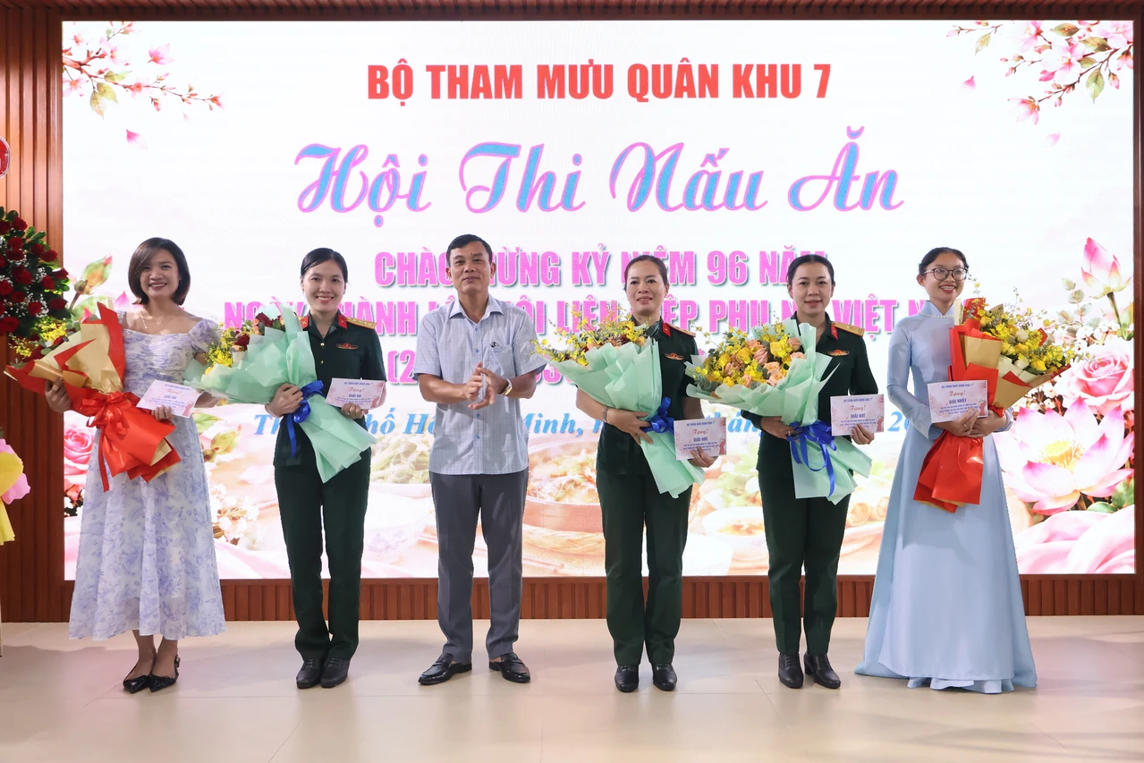 Bộ Tham mưu Quân khu tổ chức Hội thi nấu ăn chào mừng 96 năm ngày thành lập Hội Liên hiệp Phụ nữ Việt Nam