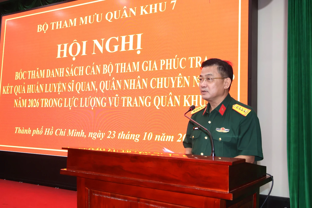 Bộ Tham mưu Quân khu 7 bốc thăm danh sách cán bộ tham gia phúc tra kết quả huấn luyện năm 2026