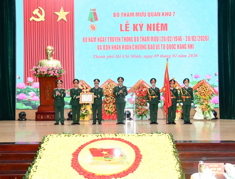 Bộ Tham mưu Quân khu 7 kỷ niệm 80 năm Ngày truyền thống (20/2/1946 - 20/2/2026) và đón nhận Huân chương Bảo vệ Tổ quốc hạng Nhì
