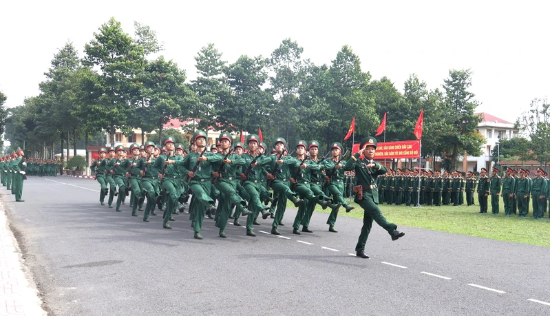 Sư đoàn 7 tổ chức Lễ tuyên thệ chiến sĩ mới năm 2026