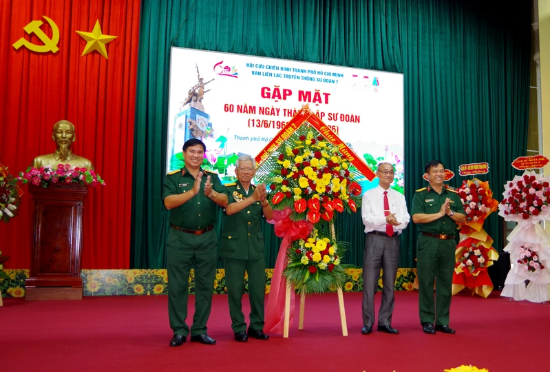 Cựu chiến binh Sư đoàn 7 gặp mặt nhân kỷ niệm 60 năm Ngày truyền thống