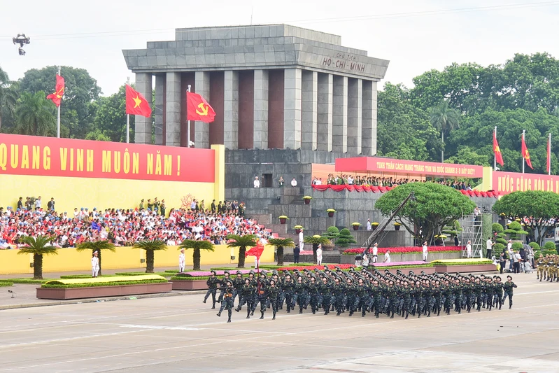 Quân khu 7 trong hành trình 50 năm Thành phố mang tên Bác