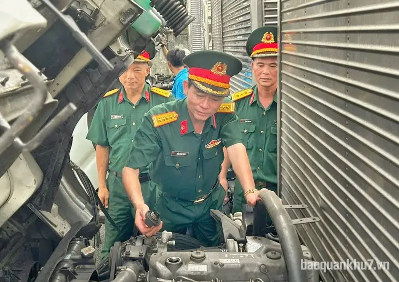 Lữ đoàn 657 kiểm tra sẵn sàng động viên phương tiện kỹ thuật 