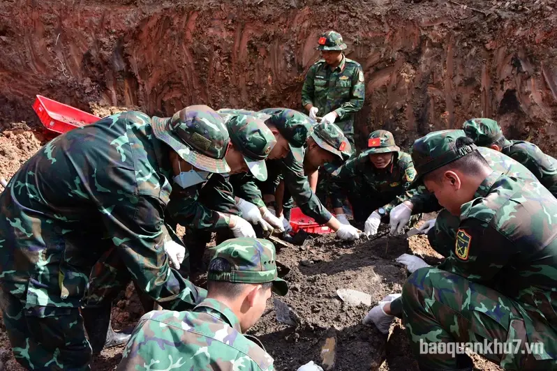 Tìm thấy thêm 25 bộ hài cốt liệt sĩ tại công viên Lê Thị Riêng
