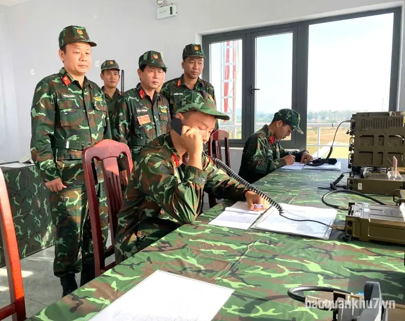 Bảo đảm thông tin liên lạc thông suốt, vững chắc trong mọi tình huống