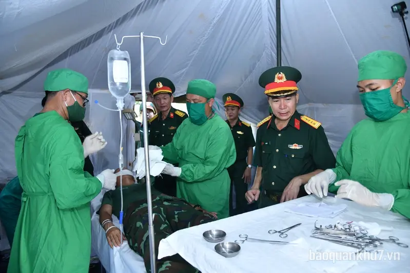 Quân đoàn 34 kiểm tra chất lượng công tác quân y tại các bệnh xá Sư đoàn 9
