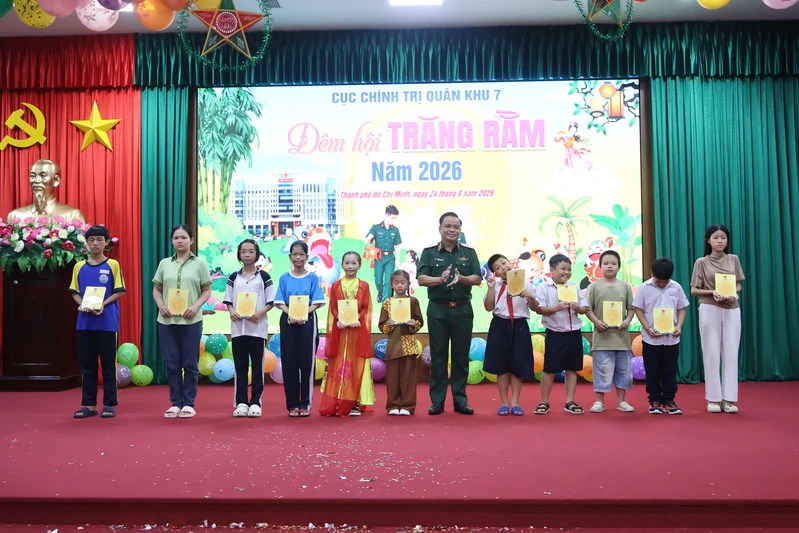 Cục Chính trị Quân khu 7 tổ chức “Đêm hội trăng rằm” năm 2026