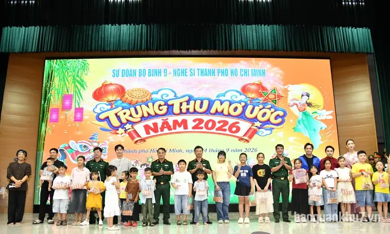 Sư đoàn 9 tổ chức chương trình “Trung thu mơ ước”
