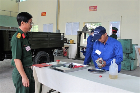 Bộ CHQS tỉnh Bình Thuận tham gia trạm sửa chữa vũ khí trang bị kỹ thuật cấp chiến thuật năm 2018