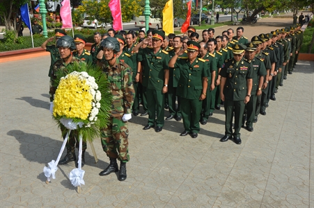 Bộ CHQS tỉnh Tây Ninh tổ chức hoạt động kỷ niệm 40 năm Ngày chiến thắng chế độ diệt chủng tại Campuchia