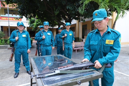 Trung đội trưởng hết mình vì công việc