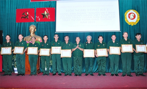 Hội Cựu chiến binh TPHCM thực hiện tốt Cuộc vận động “Người Việt Nam ưu tiên dùng hàng Việt Nam” và phong trào giữ gìn trật tự an toàn giao thông