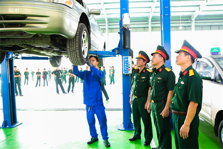 Xưởng Z735 - Chủ động, sáng tạo, tự lực, tự cường