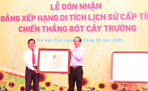 Huyện Bàu Bàng, tỉnh Bình Dương đón nhận bằng xếp hạng di tích lịch sử cấp tỉnh chiến thắng Bót Cây Trường, xã Trừ Văn Thố