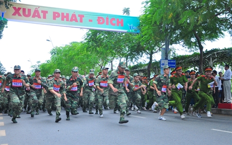 Thành phố Hồ Chí Minh tổ chức Giải chạy vũ trang và việt dã học sinh