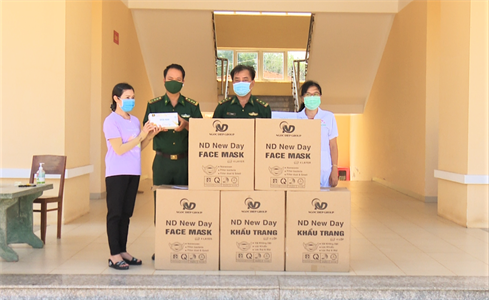 Bộ đội Biên phòng tỉnh Bình Thuận hỗ trợ vật tư y tế cho cơ sở cách ly