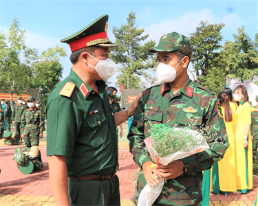 Nhớ mãi những ngày bộ đội về với dân