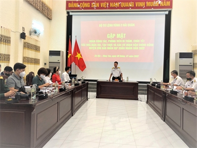 Vùng 2 Hải quân gặp mặt đoàn công tác đi thăm, chúc Tết nhà giàn DK1 và huyện Côn Đảo