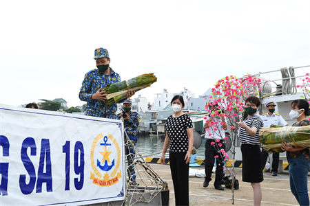 Tết nơi đầu sóng