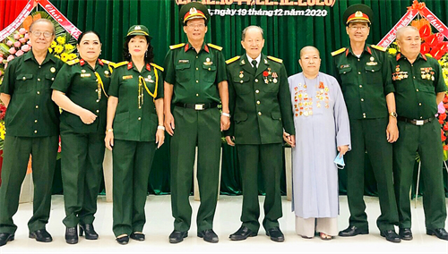 ​Những cụ bà “thép”