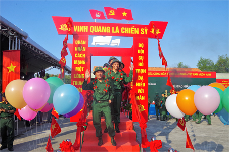Tỉnh Long An hoàn thành thắng lợi 100% chỉ tiêu tuyển quân năm 2022