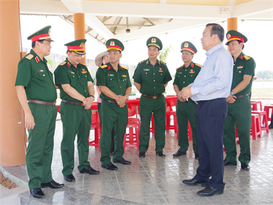 Ủy ban Quốc phòng và an ninh Quốc hội khảo sát công trình quốc phòng, khu quân sự tại Sư đoàn 5