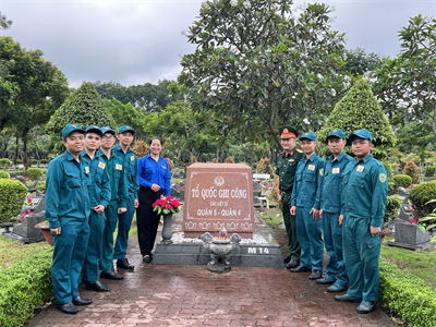 Ban CHQS Quận 4 phối hợp tổ chức hoạt động tri ân kỷ niệm 76 năm Ngày Thương binh - Liệt sĩ