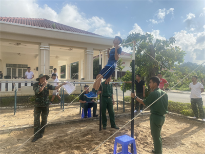 Ban CHQS huyện Côn Đảo kiểm tra điều lệnh và thể lực cho sỹ quan, quân nhân chuyên nghiệp năm 2023
