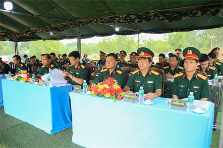 Lữ đoàn Tăng - Thiết giáp 26 diễn tập CH-CQ 1 bên 1 cấp trên bản đồ và ngoài thực địa