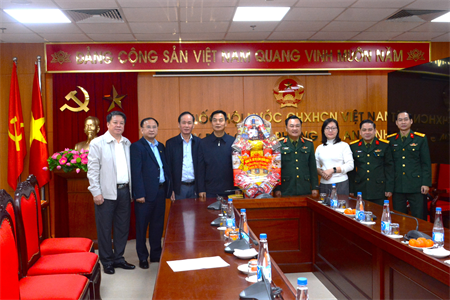 Thiếu tướng Trần Vinh Ngọc thăm, chúc Tết Ủy ban Quốc phòng và An ninh của Quốc hội