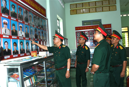 Tiểu đoàn 14 “cơ động nhanh, đào tạo cán bộ giỏi”