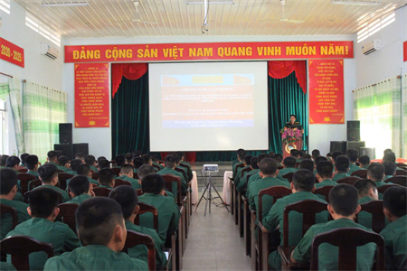 Những trường hợp nào được kéo dài tuổi nghỉ hưu theo Luật Sĩ quan QĐND (sửa đổi)?