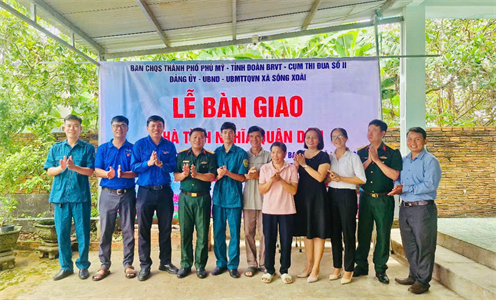 Ban CHQS thành phố Phú Mỹ bàn giao “Nhà tình nghĩa quân – dân”