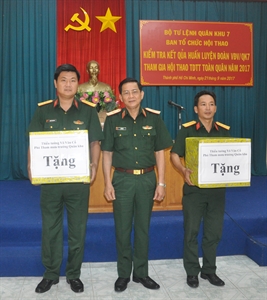 ​Kiểm tra kết quả huấn luyện đoàn vận động viên tham gia Hội thao TDTT toàn quân năm 2017.