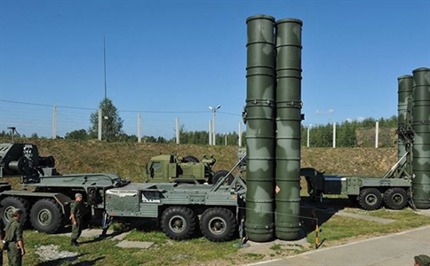 Siêu hệ thống S-400, S-500 có chống lại được F-22 và F-35?