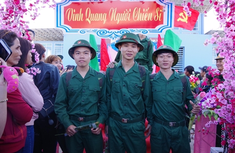 Tâm sự đảng viên nhập ngũ