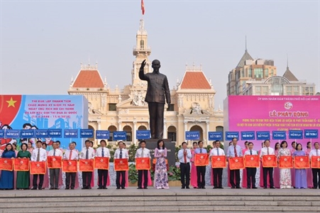 TPHCM phát động phong trào thi đua vào từng việc làm cụ thể, thiết thực