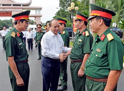 Thủ tướng Chính phủ Nguyễn Xuân Phúc thăm Binh đoàn 16