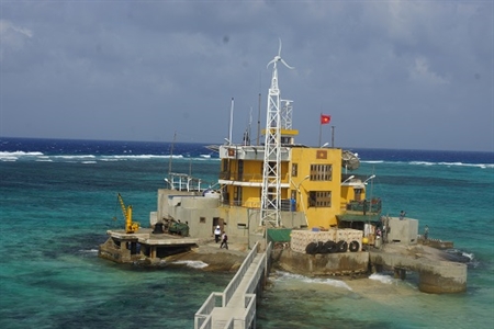 Trường Sa vững vàng nơi đầu sóng - Kỳ 4: Lưu luyến Sinh Tồn Đông, xúc động Len Đao...