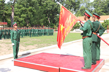 Trường Sĩ quan Kỹ thuật Quân sự: Tuyên thệ chiến sĩ mới năm 2024